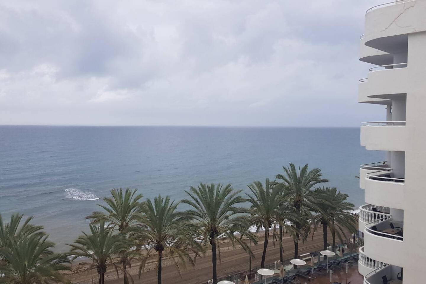 Palm Beach Marbella Apartamento Bagian luar foto