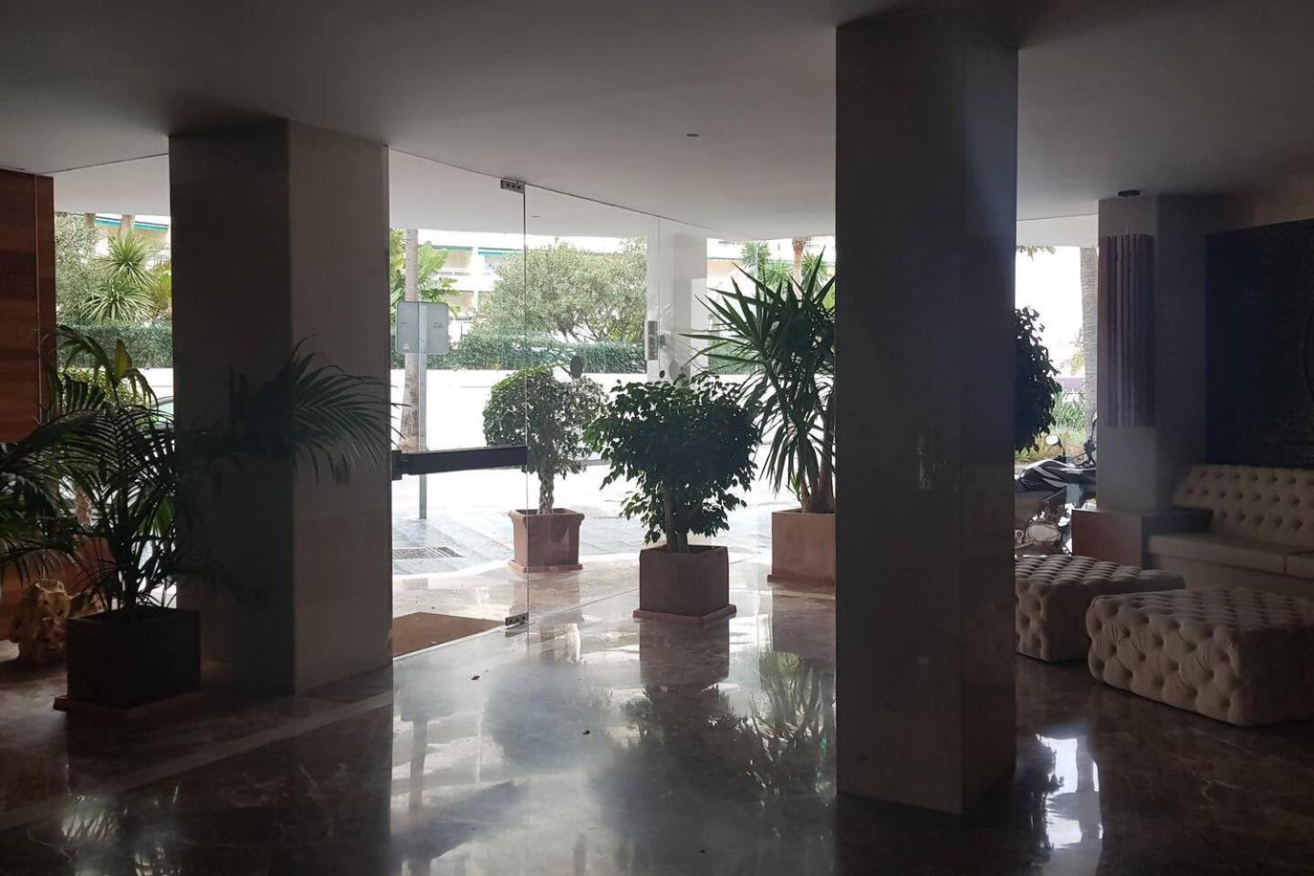 Palm Beach Marbella Apartamento Bagian luar foto